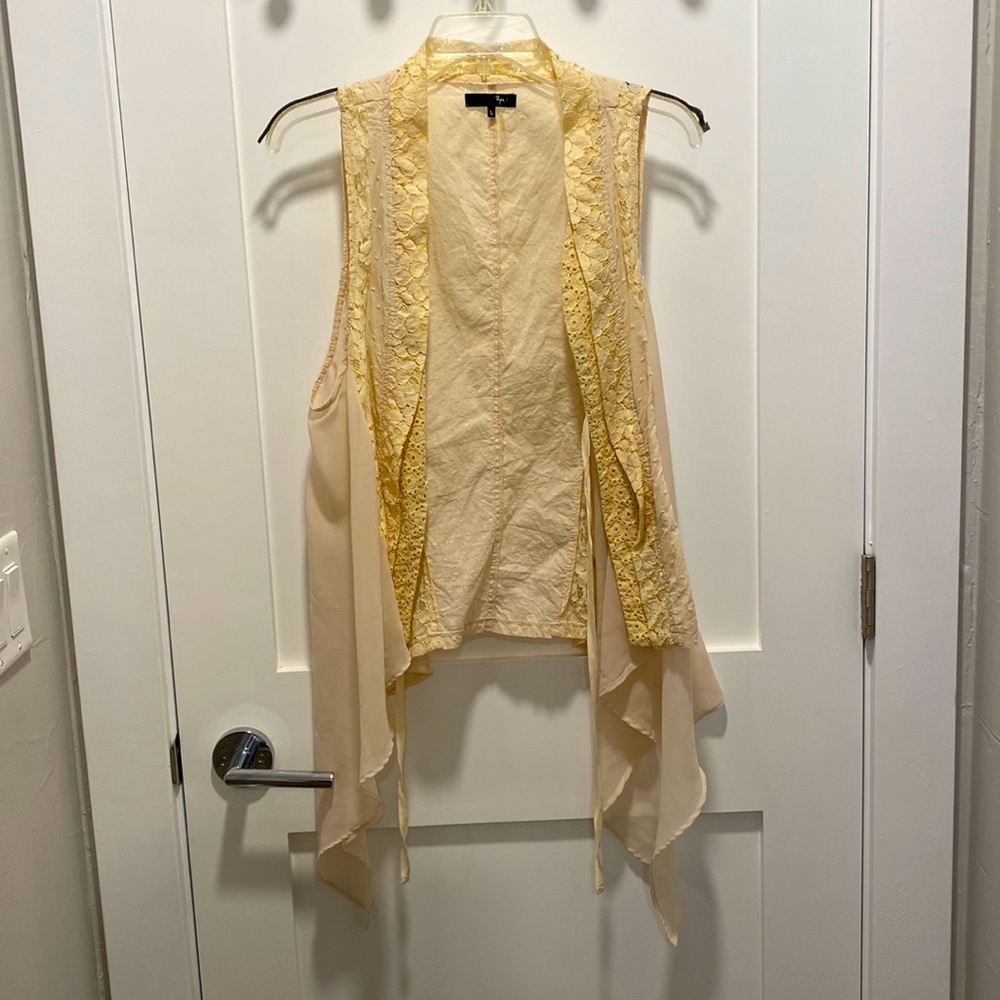 Large light summery top to wear over a dress or shirt